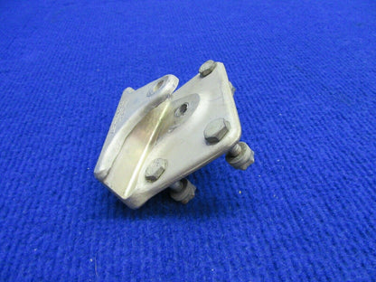 Cessna 310 Retainer Truss Drag Brace LH P/N 0842105-1 (1221-468)