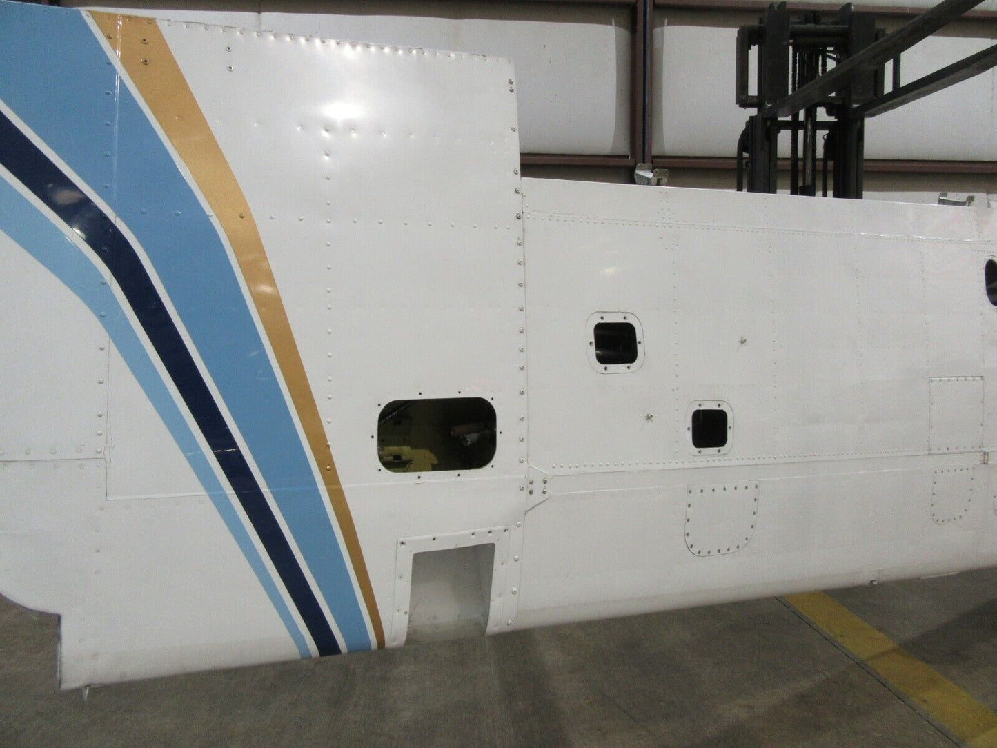 1974 Beech Baron E-55 Wing LH P/N 96-110005-703 (1119-02)