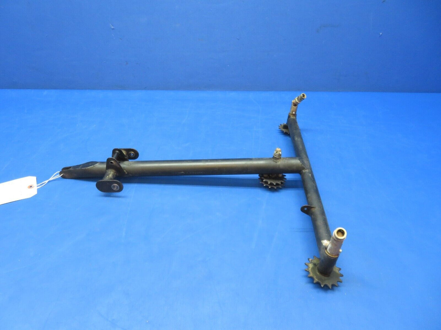Piper PA 28-140 Control Column Tee Bar Assy P/N 62703-33 (1123-152)