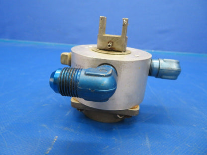 Beech Baron E-55 Janitrol Midland Ross Fuel Selector Valve 002-384001-1 (0120-11