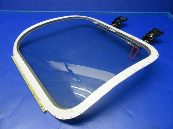 Beech Baron 95-A55 RH Rear Emergency Exit Window P/N 35-410291-147 (0420-263)