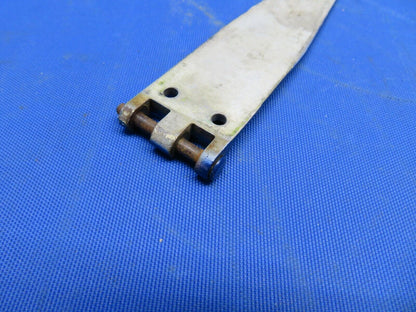 Rockwell Commander Cabin Door FWD LWR Hinge P/N 43723-3 (1020-520)