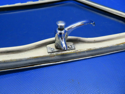 Beech 95-B55 Window Assy Pilot FWD LH Grey Tint P/N 35-410291-132 (0320-132)
