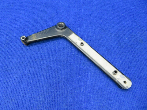 Cessna 210 Bracket Seat Pivot RH P/N 0514060-2 (0422-481)