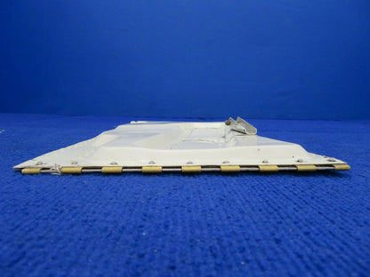 1956 Cessna 310 RH OTBD Main Gear Door RH Strut Assy P/N 0826000-2 (0422-60)