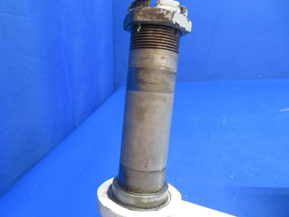 Beech Baron 58P Nose Gear Piston & Axle P/N 96-820016-603 (0223-956)