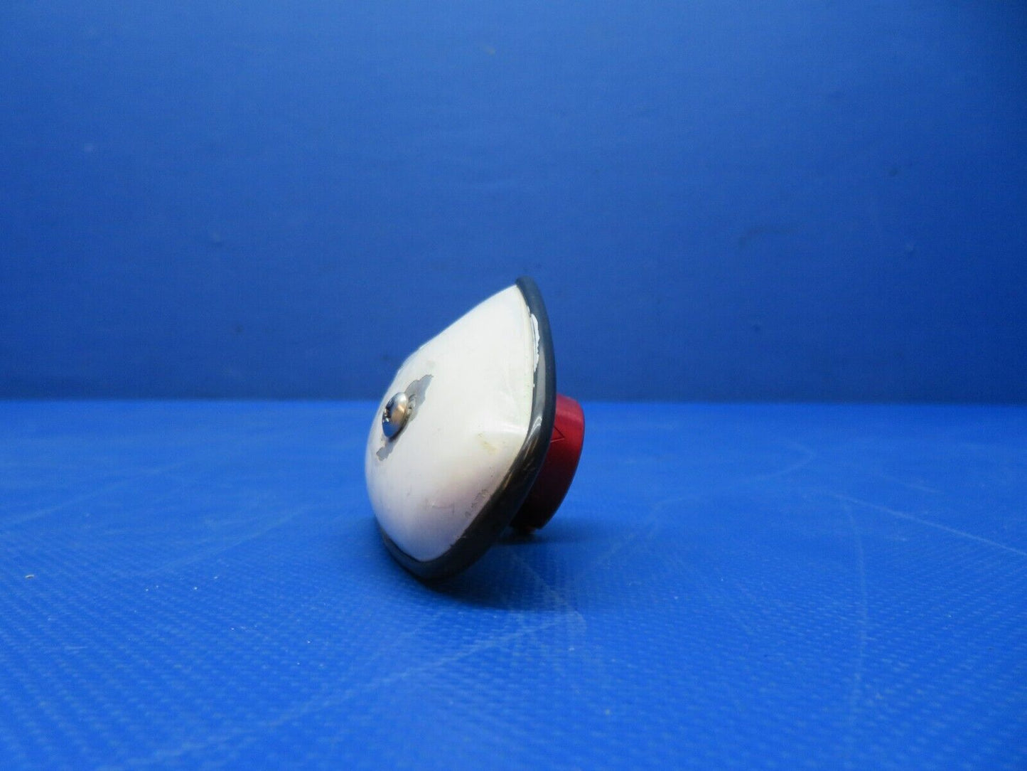 Cessna 401 / 401A Duke Relief Valve Cover Assy Tip Tank P/N 9910021-1 (0124-189)