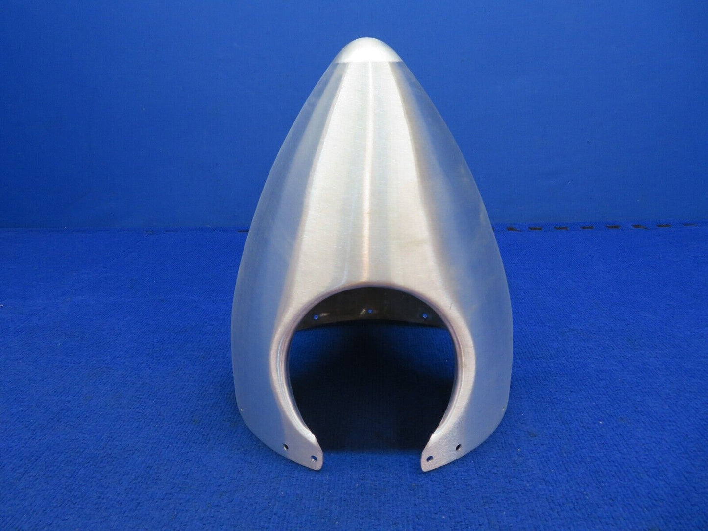 Hartzell Spinner 3 Blade Propeller P/N C-1904 NOS (0622-886)