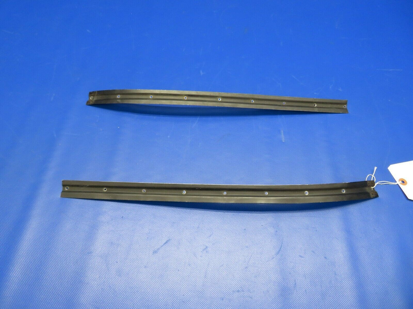 Piper PA-32R-300 Lance Collar Inside Window LH & RH P/N 69220-18 (0121-307)