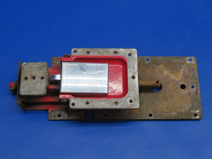 Cessna 150 Latch Assembly RH Door P/N 0413387-6 FOR PARTS (1223-1076)