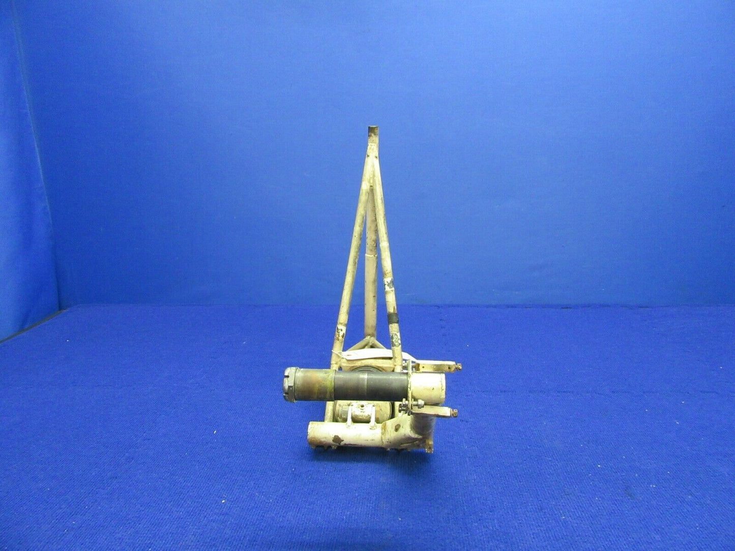 Mooney M20J Main Gear Strut LH P/N 520022-501 (1121-563)