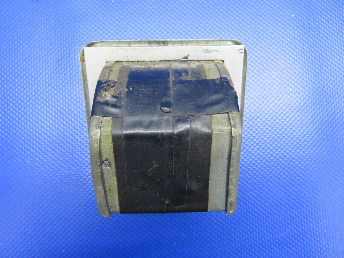 Piper PA-28-140 Ash Tray Receiver P/N 489-388, 65269-002, 65269-02 (1220-348)