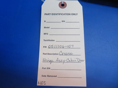Cessna Hinge Assy - Cabin Door P/N 0511106-107 NOS (1122-631)