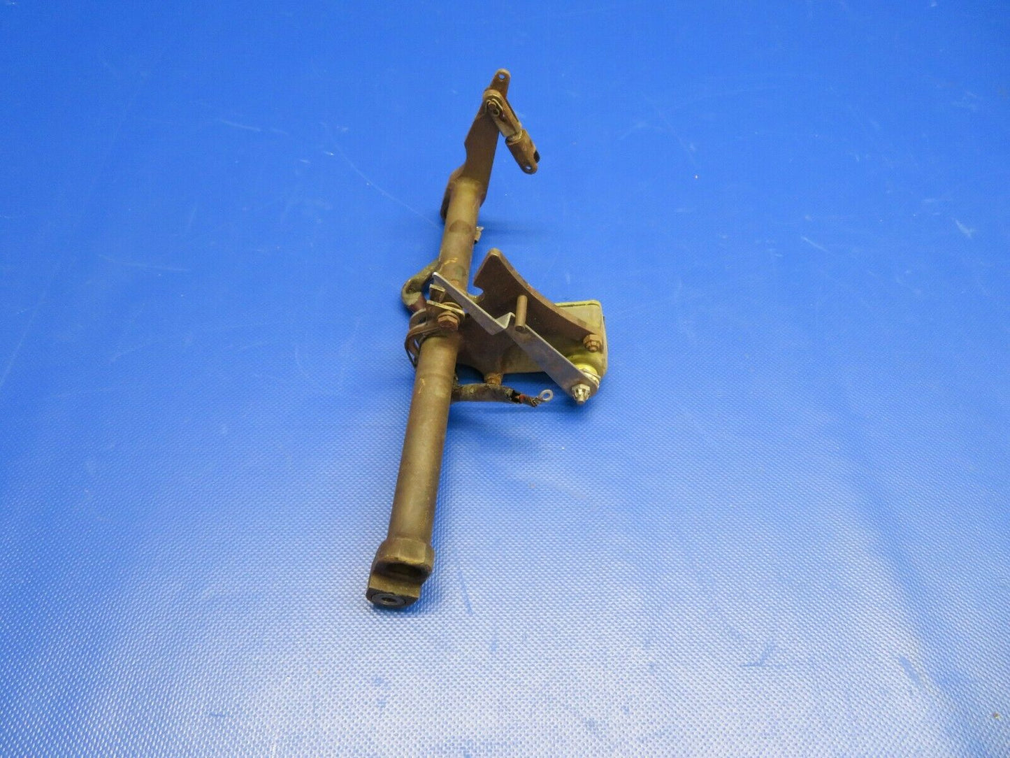 1960 Cessna 210 Nose Gear Uplock Torque Tube w / Switch P/N 1243050-2 (0221-185)