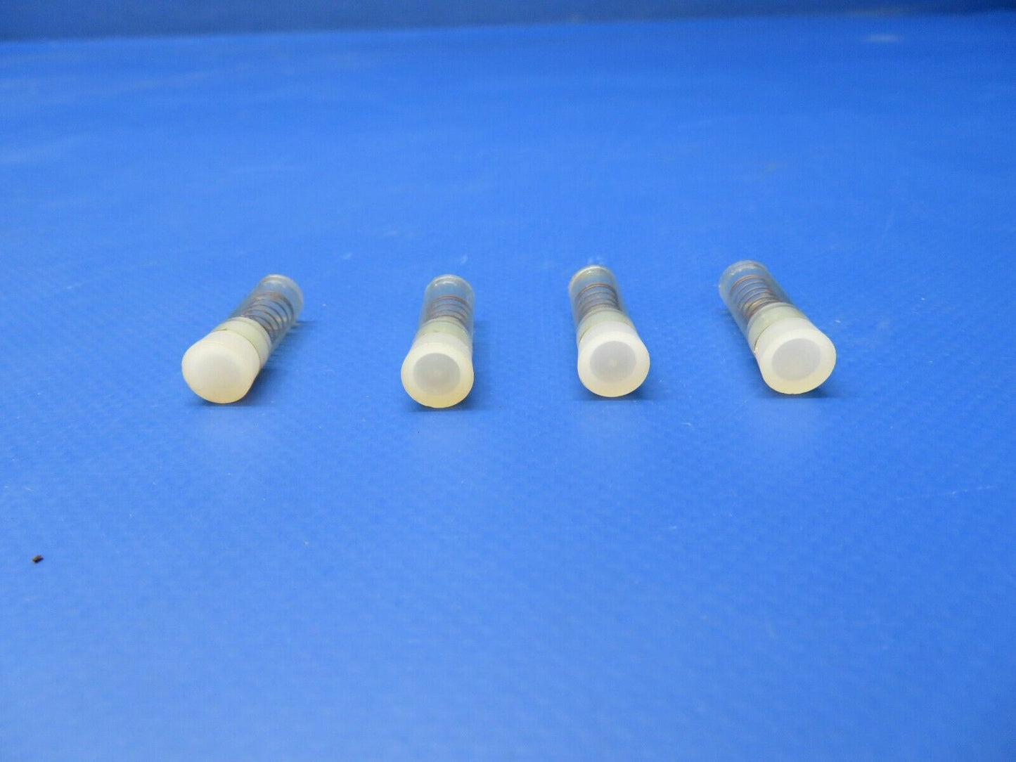 Continental Spring Compression P/N 631331 LOT OF 4 NOS (1022-424)