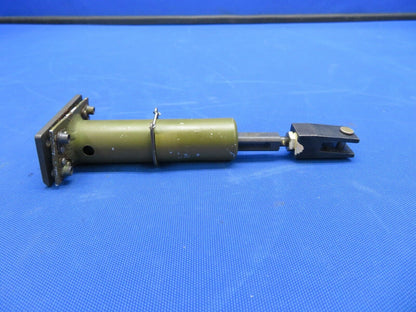 Cessna P210N Guide Cabin Door Latch Pin P/N 2117125-4 (1020-137)