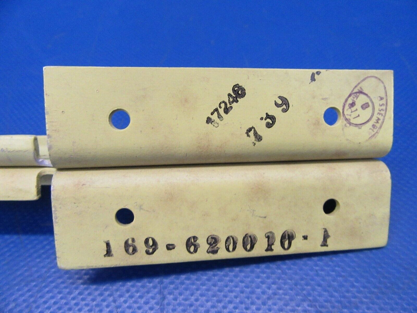 Beech C23 Sundowner Horn Assy Elevator Tab NOS 169-620010-1 (0819-31)