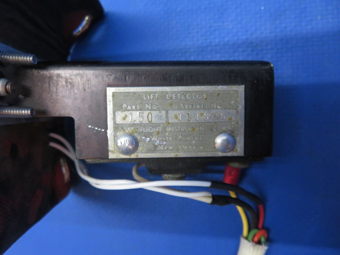 Cessna 310 / 310Q Safe Flight Lift Detector Heated P/N 150 - Tested (0823-688)
