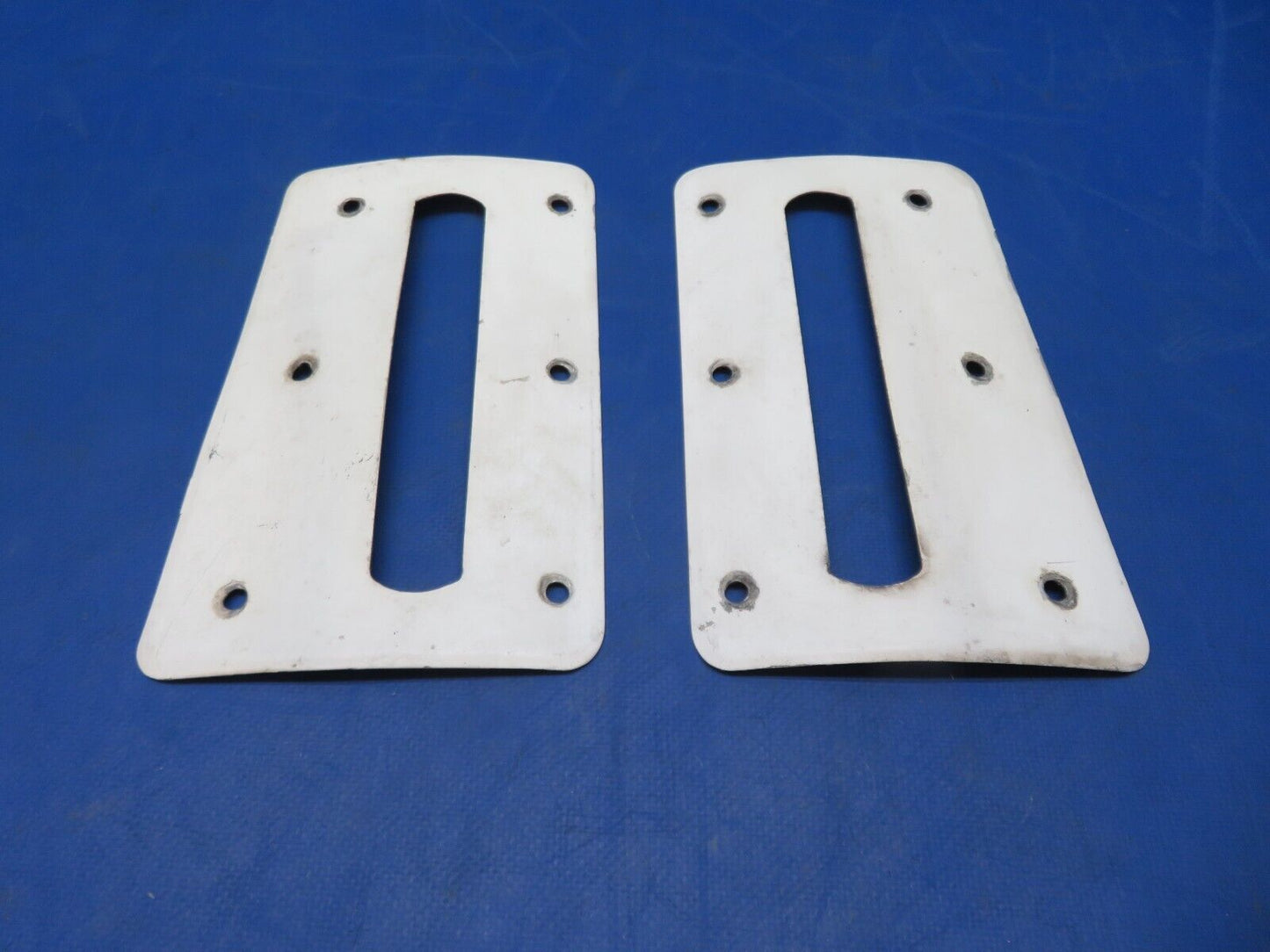 1956 Cessna 172 LH & RH Landing Gear Fillet Plates P/N 0511071-1 (0823-438)