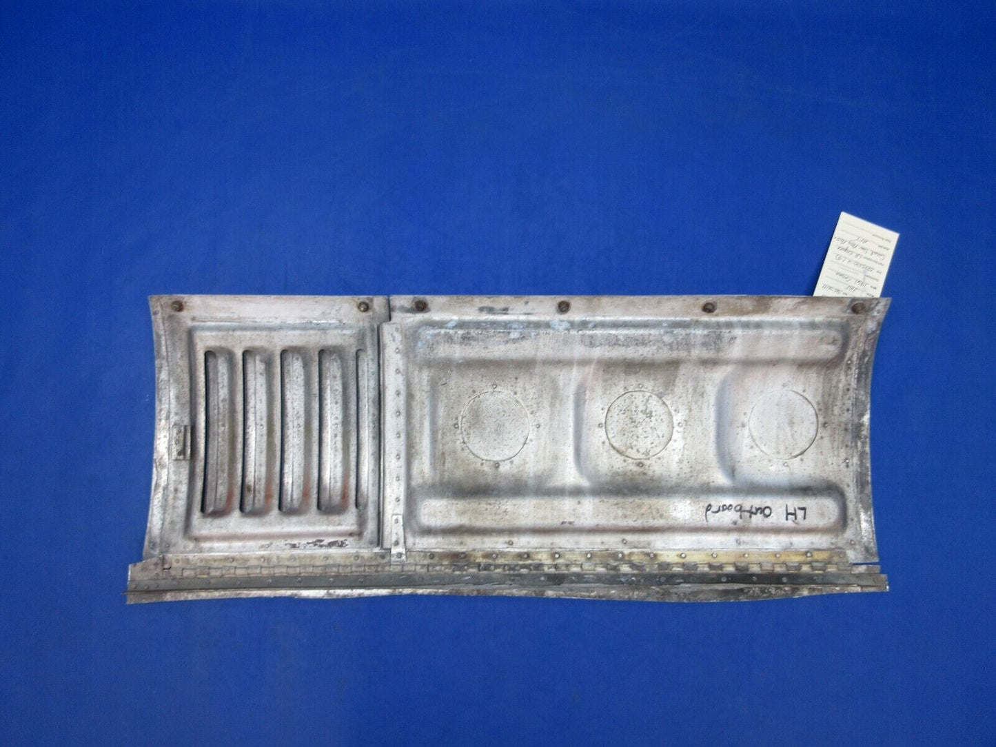 Cessna 310 / 310F LH Engine Cowl Door Assy FWD And AFT P/N 0895000-2 (1123-724)