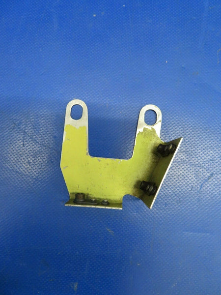 Beech Baron E-55 Prop Governor Control Bracket 96-940000-75 (0320-77)