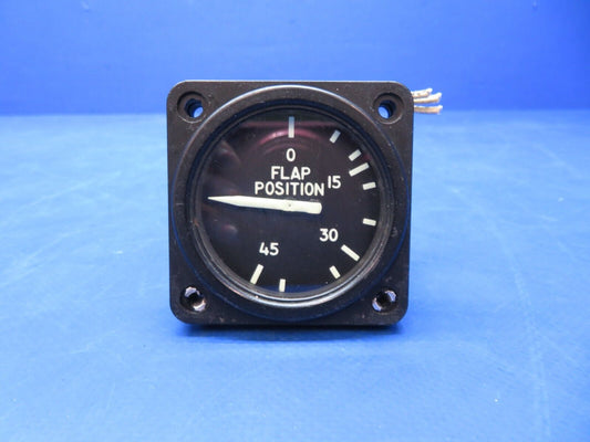 Early Cessna 310 / 310B GE Flap Position Indicator 28v P/N 8DJ48GCY (1023-284)