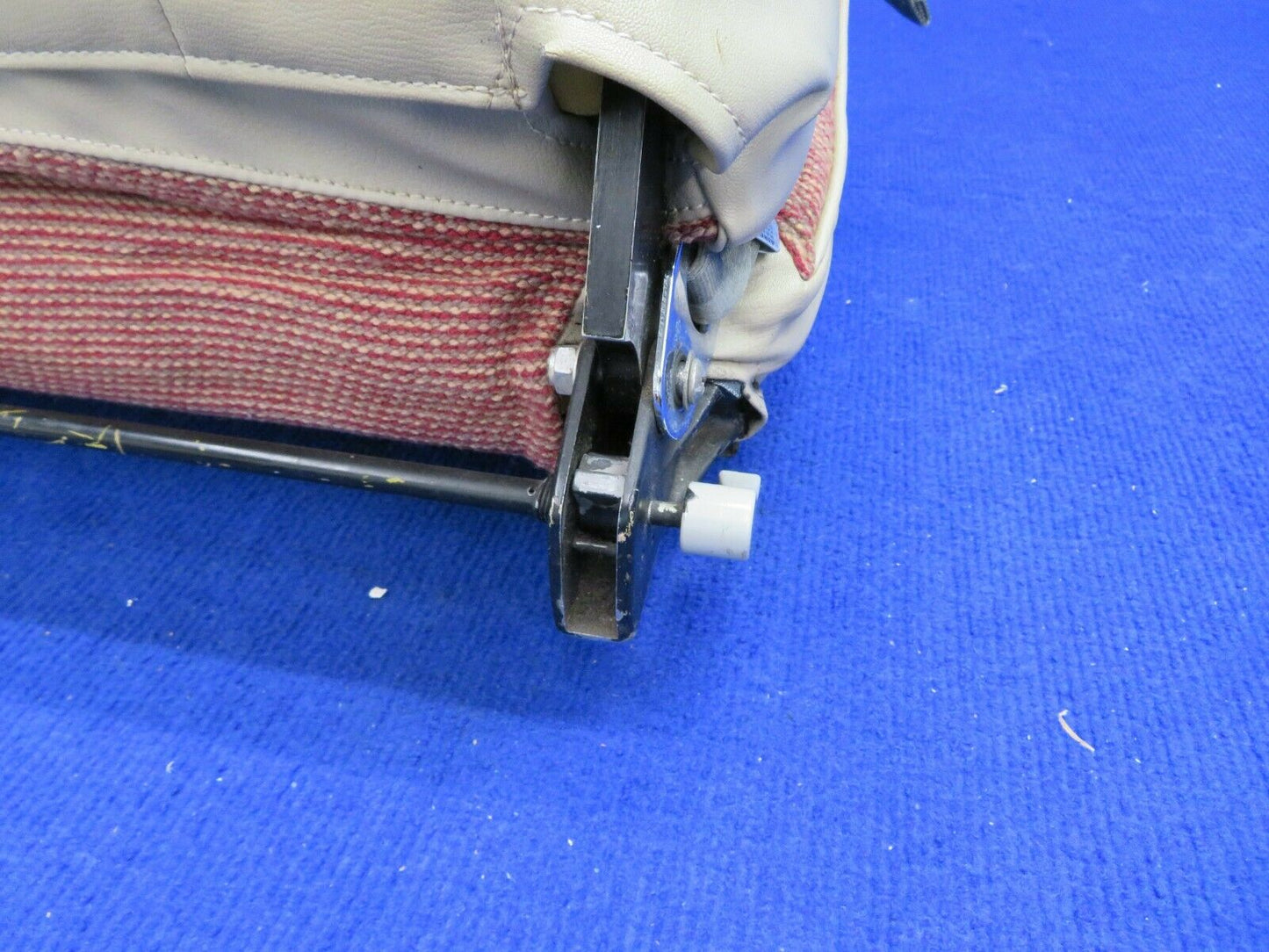 @eech 58 Baron LH Seat Assy Cam Adjustable Club Seat P/N 58-530108-27 (0322-781)