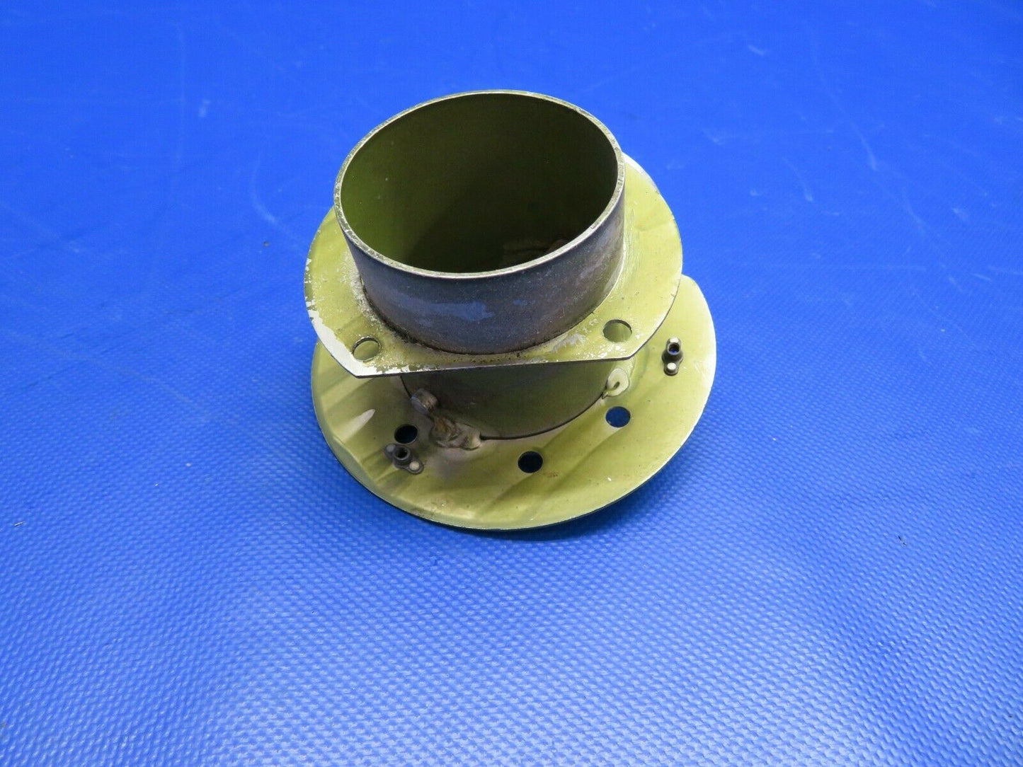 Piper PA-32R-300 Lance Vent Assy AFT LH P/N 68556-00 (0121-176)