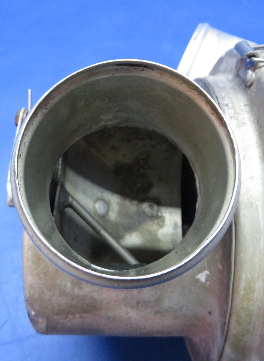 Cessna 401 RH Air Induction Canister Weld Assy w/ Cap P/N 0850320-24 (0523-223)