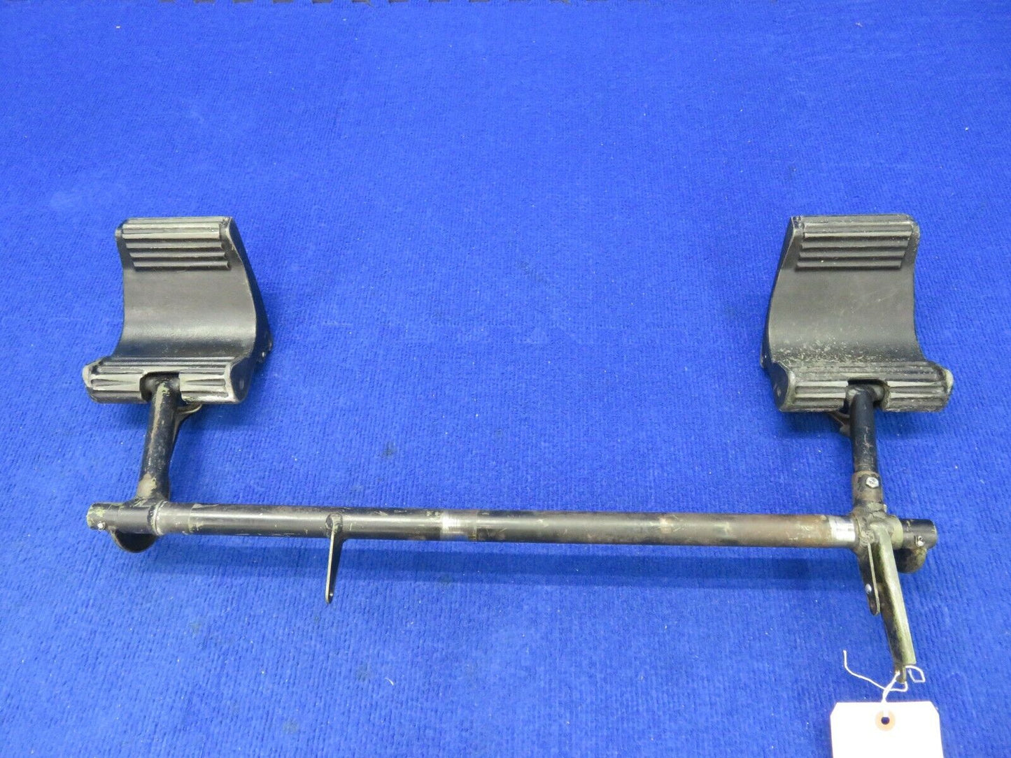 1956 Cessna 310 Rudder Pedal Assy LH w/ Torque Tube P/N 0861700-1 (0422-93)