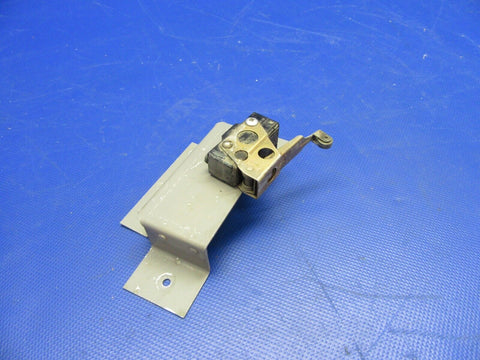 Beech 95-B55 Baron Cabin Heat Switch P/N MS25026-1 (0721-317)