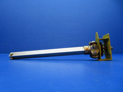 Piper PA-24-180 Comanche RH Control Wheel Tube w/ Roller 20975-00 (1223-274)
