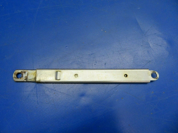 Cessna 310P Baggage Door Stop Nacelle P/N 0811488-8 (0620-771)