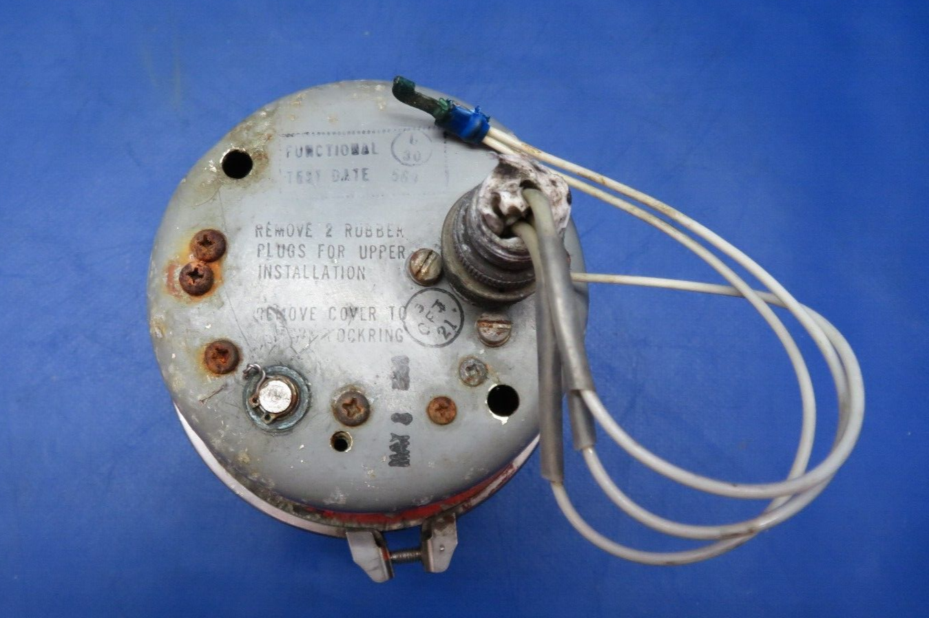 Cessna 401 Anti-Collision Beacon Assembly P/N C621002-0105 FOR PARTS (0523-210)