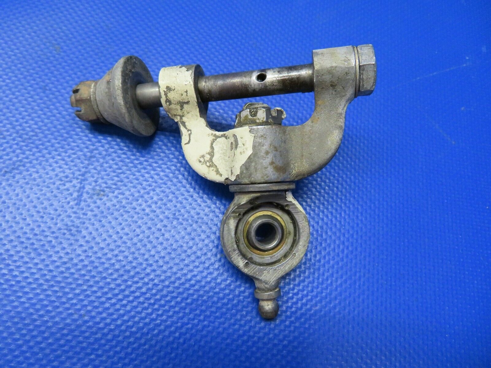 Beech 95-B55 Baron Yoke Assy Nose Gear Steering P/N 35-825007 (0721-746)