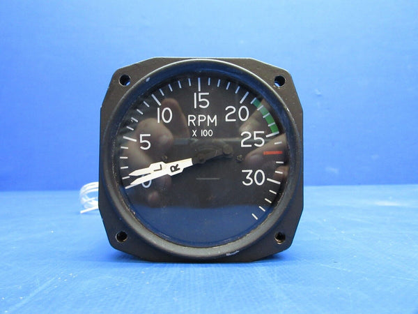 Cessna 401 / 401A Instruments Inc. Dual Tachometer P/N 511-01 (1123-890)