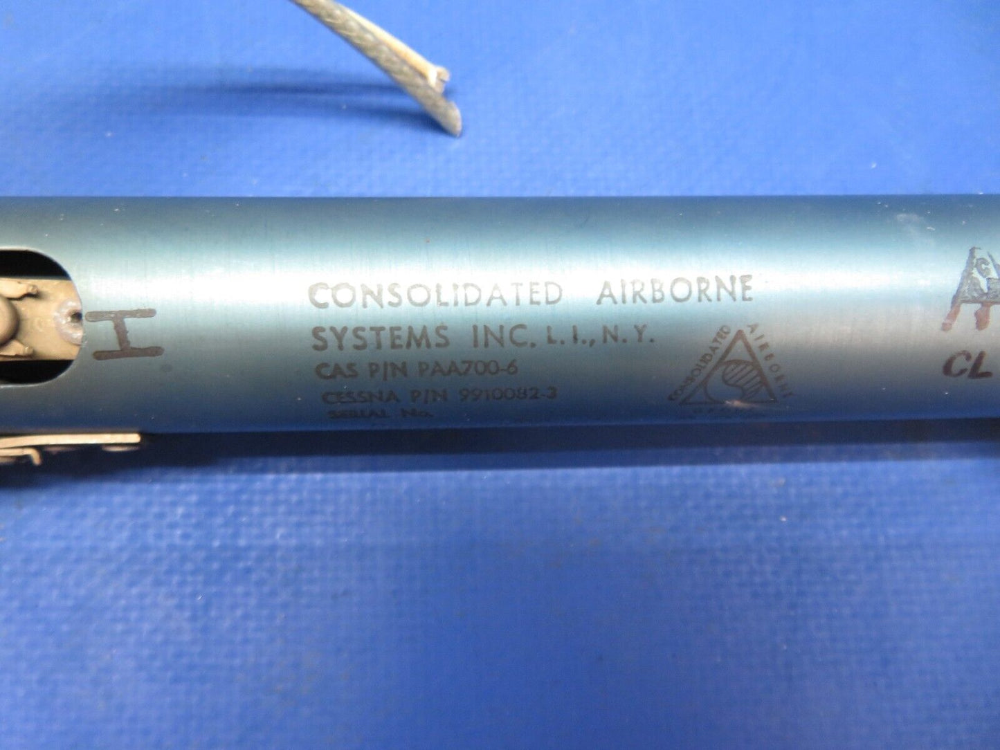 Cessna 310 / 310Q CAS Sensor Main Fuel Gauging w/ Cable P/N 9910082-3 (0823-786)
