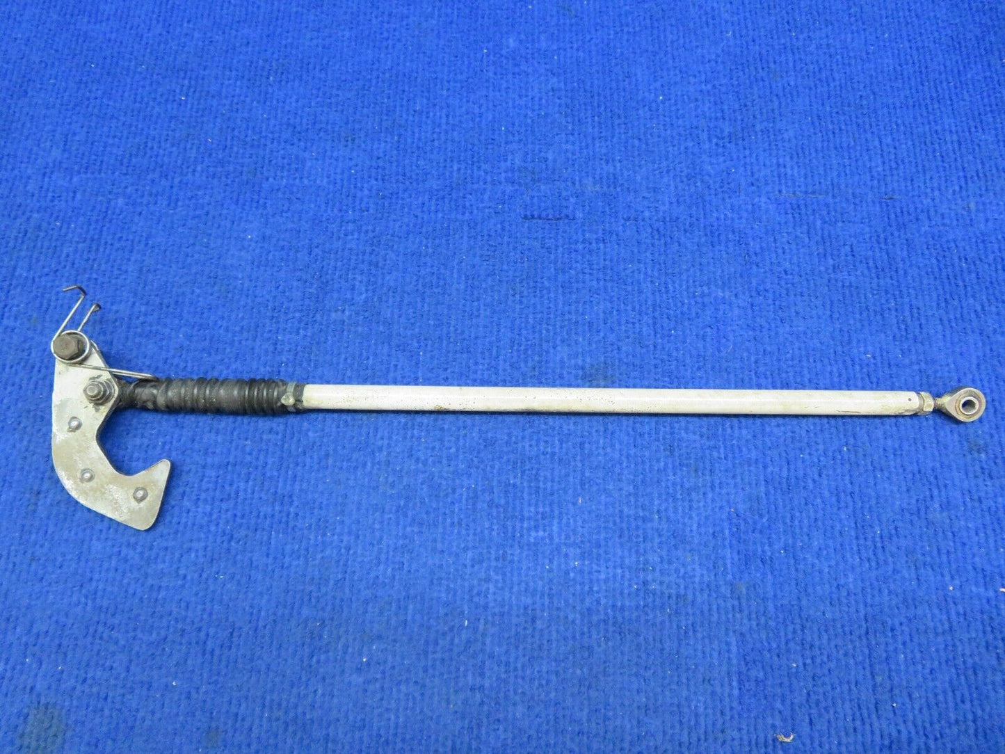 Piper PA-31 Rod Assy MLG Lock w/ Hook P/N 41949-03 (0722-594)