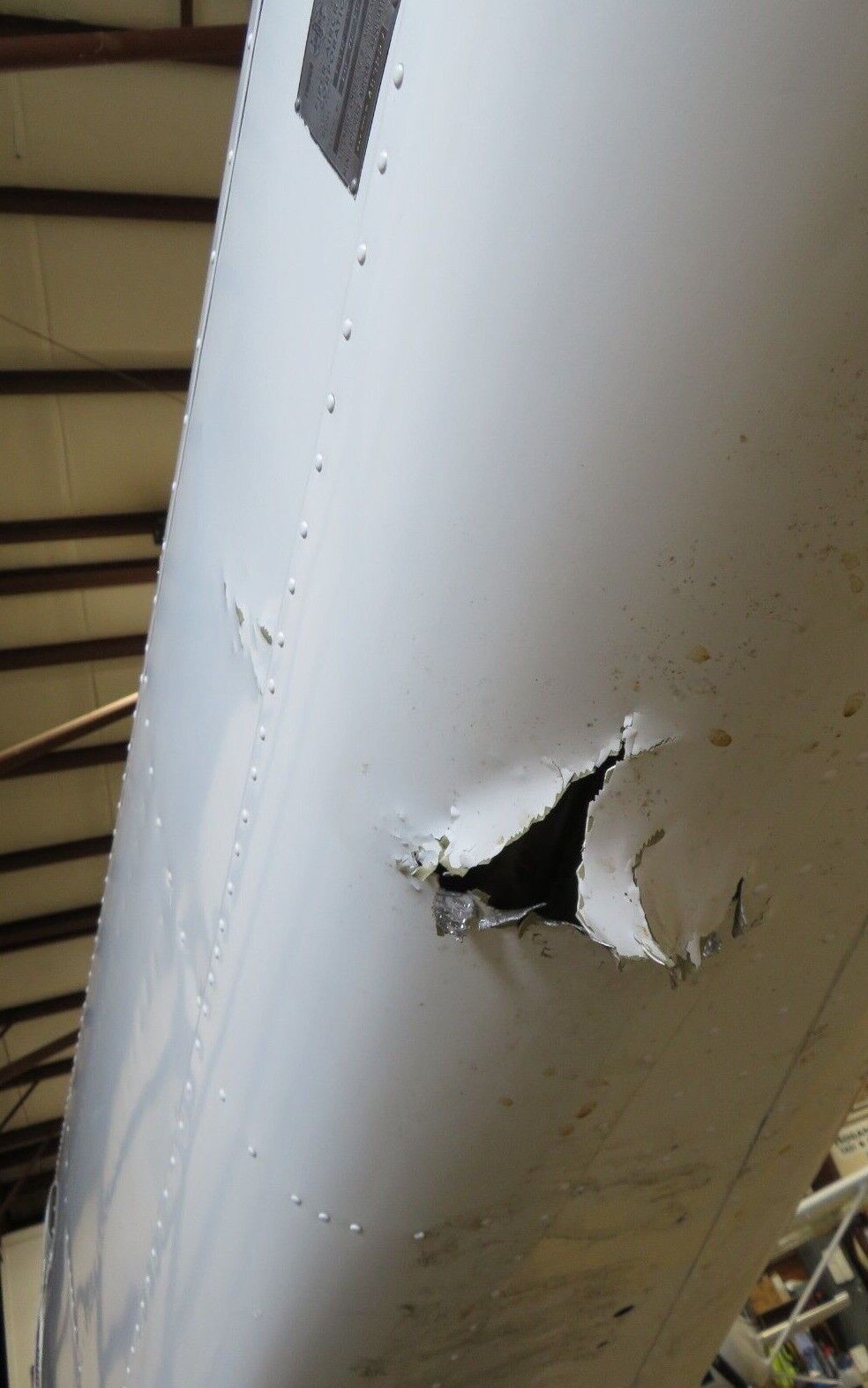 Damaged 1976 PA-28R-200 Arrow Fuselage S/N 28R-7635003 (0822-106)