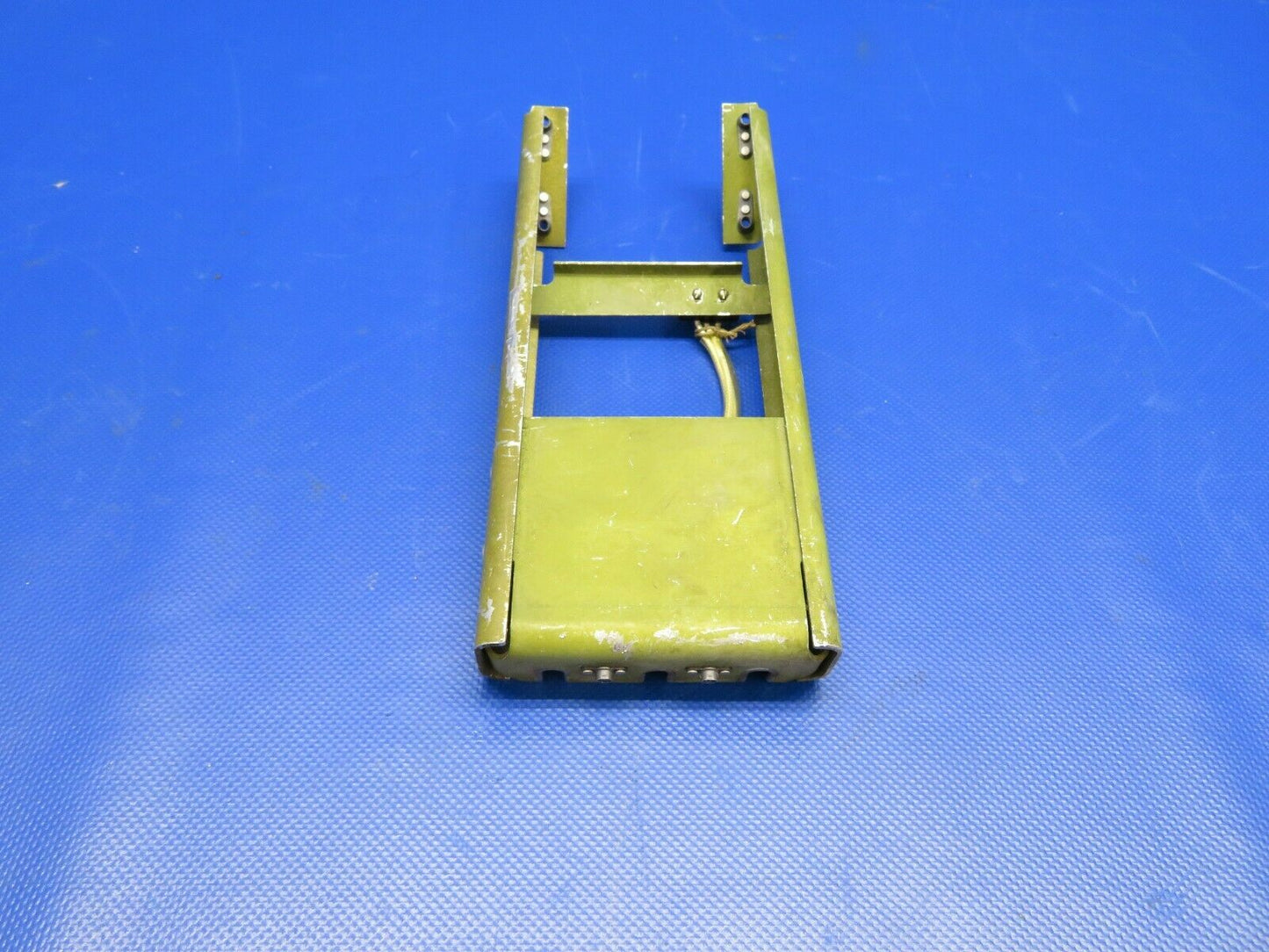 Piper PA-32R-300 Lance Engine Control Mount Assy P/N 69324-003 (0121-189)