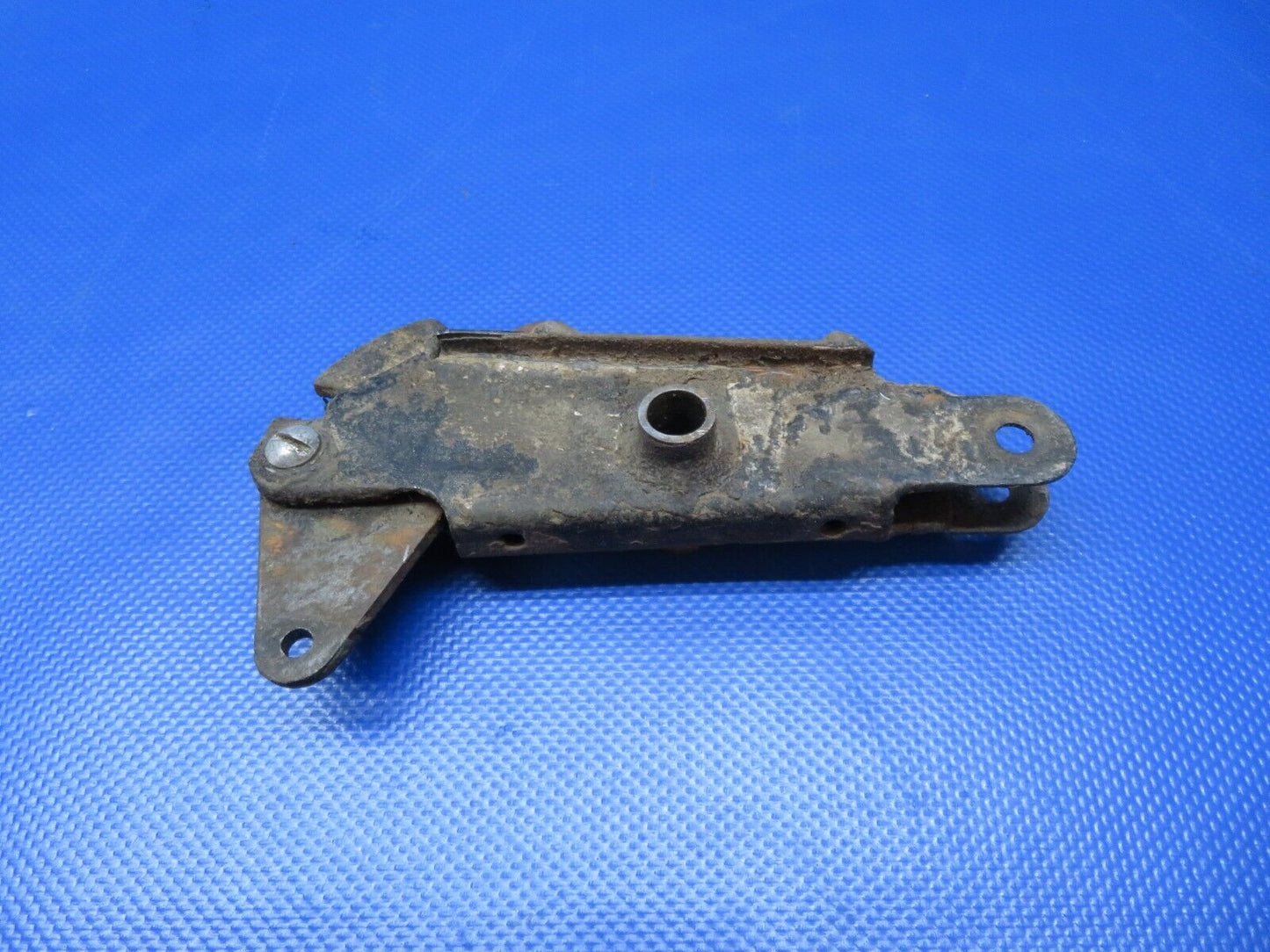 Piper PA-24-180 Flap Bellcrank Assy P/N 21717-00 (1223-276)