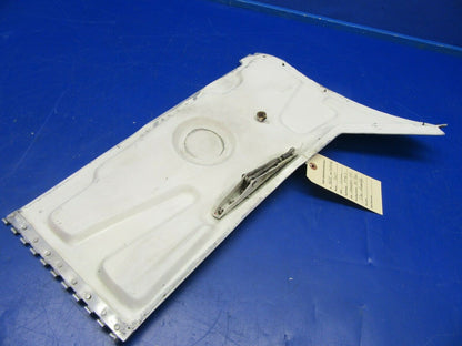 Cessna 310P RH Landing Gear Strut Door Assembly P/N 0826002-205 (0620-248)