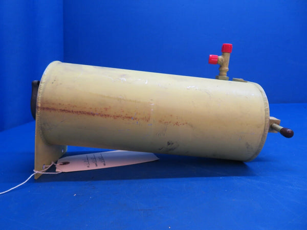 Piper Aerostar 602P Hydraulic Fluid Reservoir Assy P/N 630039-01 (0123-687)