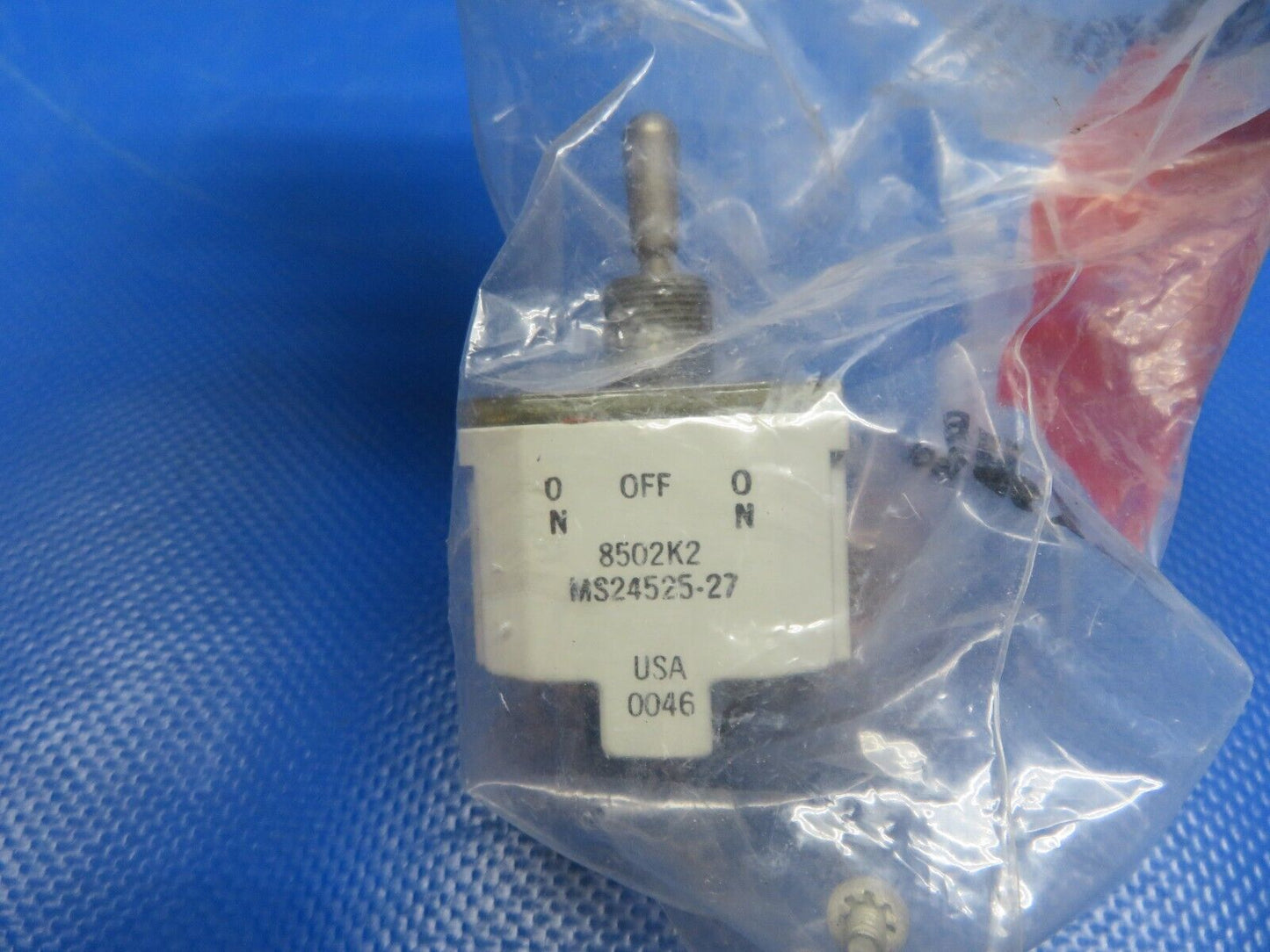 Cutler-Hammer / Eaton Switch Toggle P/N 8502K2 LOT OF 2 NOS (0224-229)