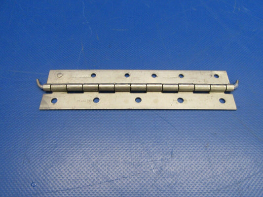 Piper PA-38 Tomahawk Flap Hinge P/N 77367-009 NOS (0419-301)