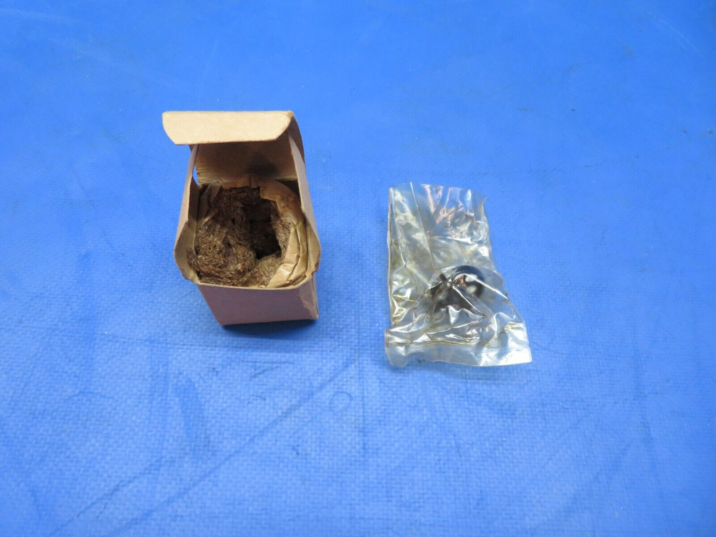 Woodward Gear Pinion Assy P/N 321696 NOS (0723-563)