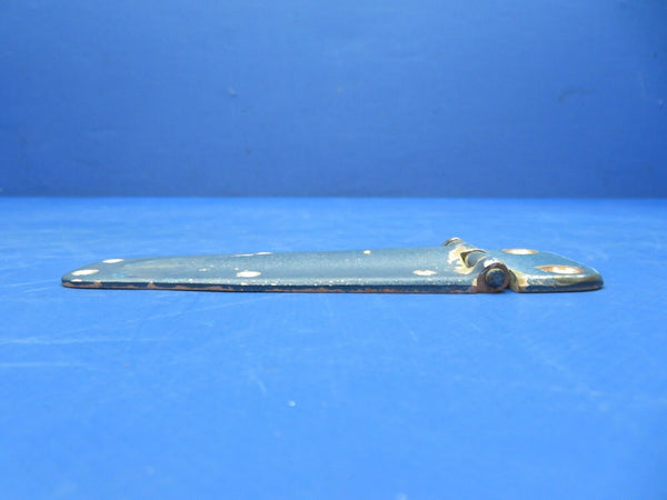 Cessna 150 / 150L RH Upper Hinge Assy Cabin Door P/N 0413426-4 (0823-765)