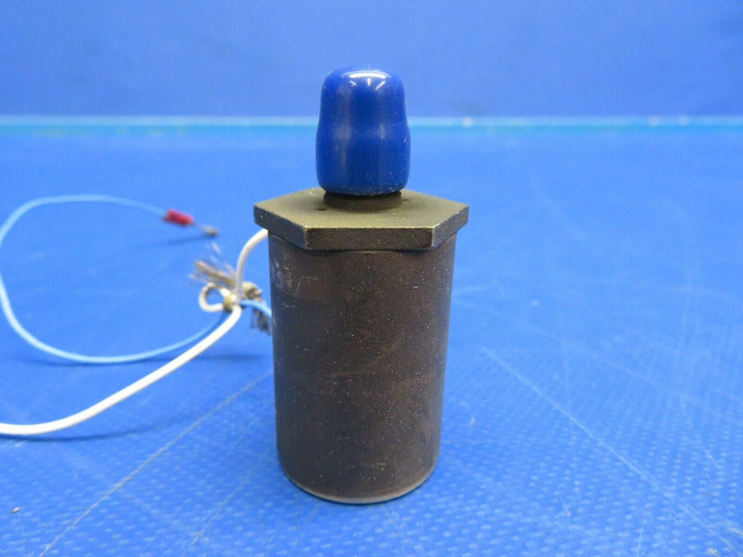 Cessna 310R Solenoid 28V 22 Amps P/N 1E15-6 (0720-786)