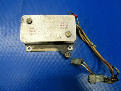 Cessna P210N / 210 Switch Assy Gear Warning & Fuel Pump 1270727-1 (0919-304)