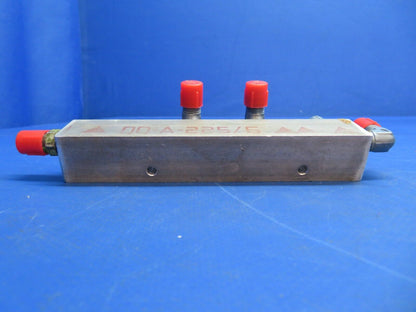 Piper PA-28R-201T Hydraulic Manifold LH P/N 67520-00, 67520-000 (1122-702)